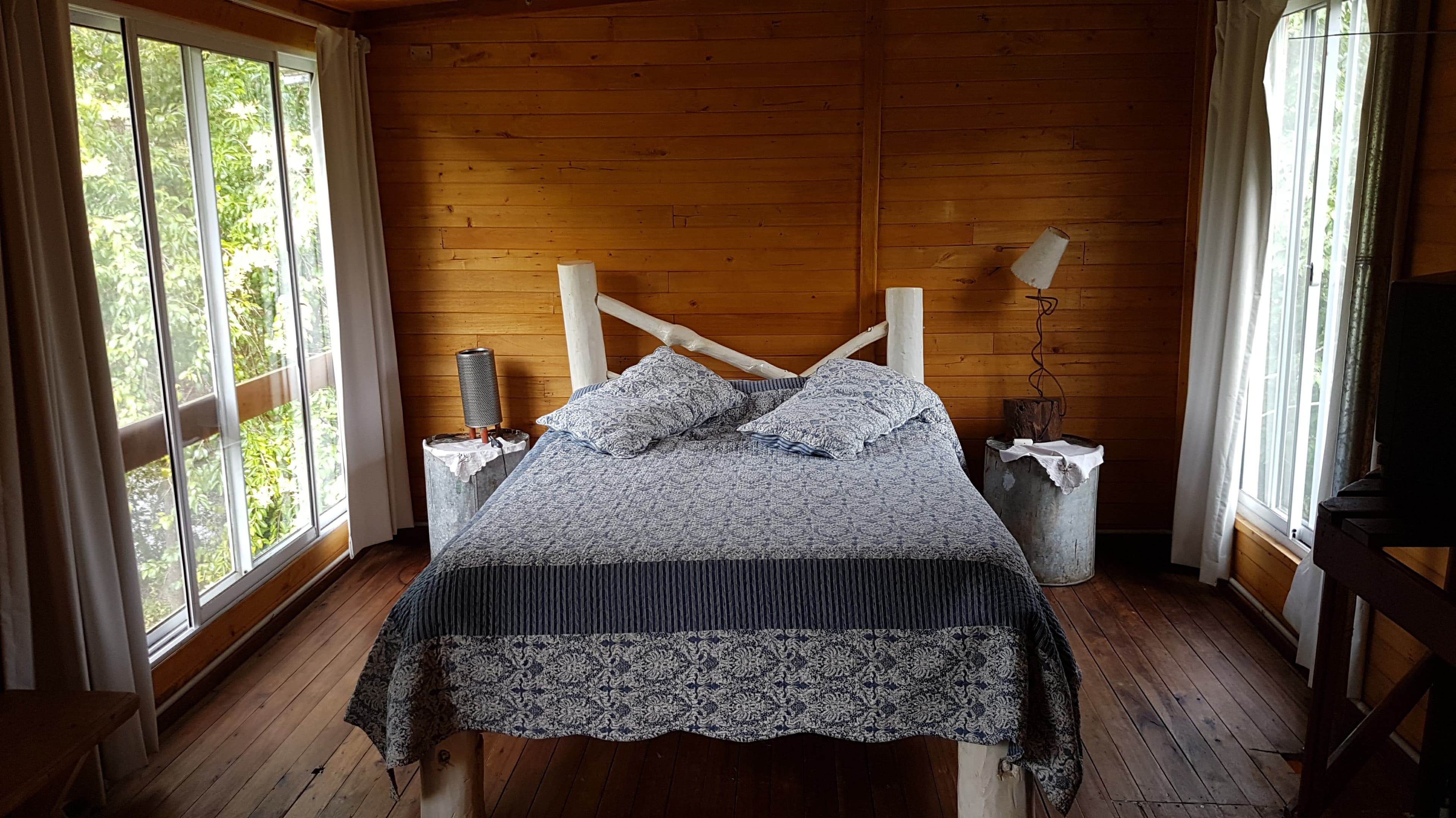 Cama